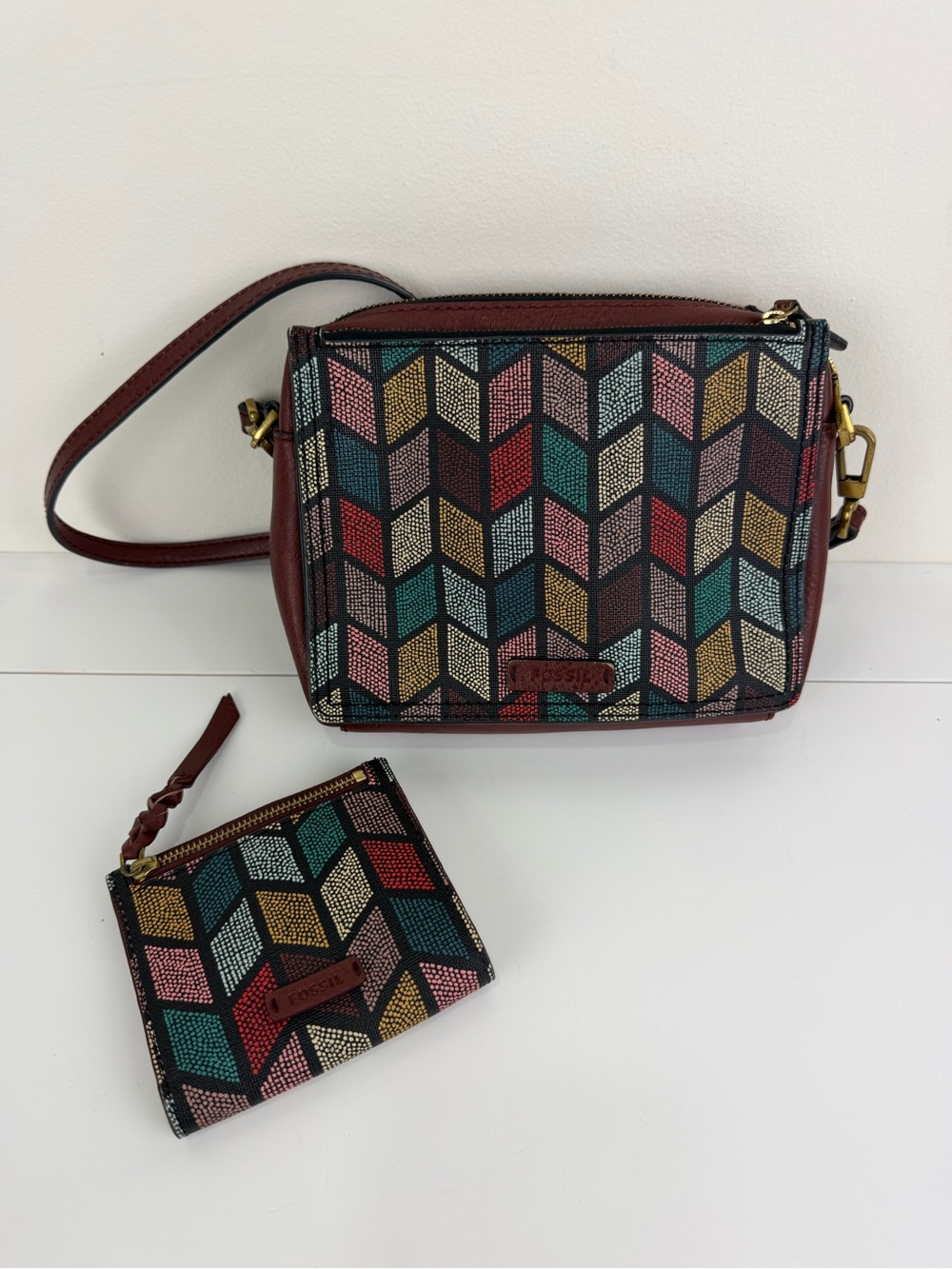 Fossil Geometric Print Crossbody Bag & Matching Zip Card Wallet Set Y2K